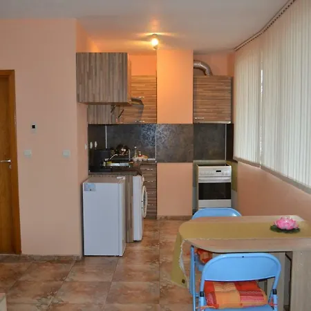 Raya Apartment